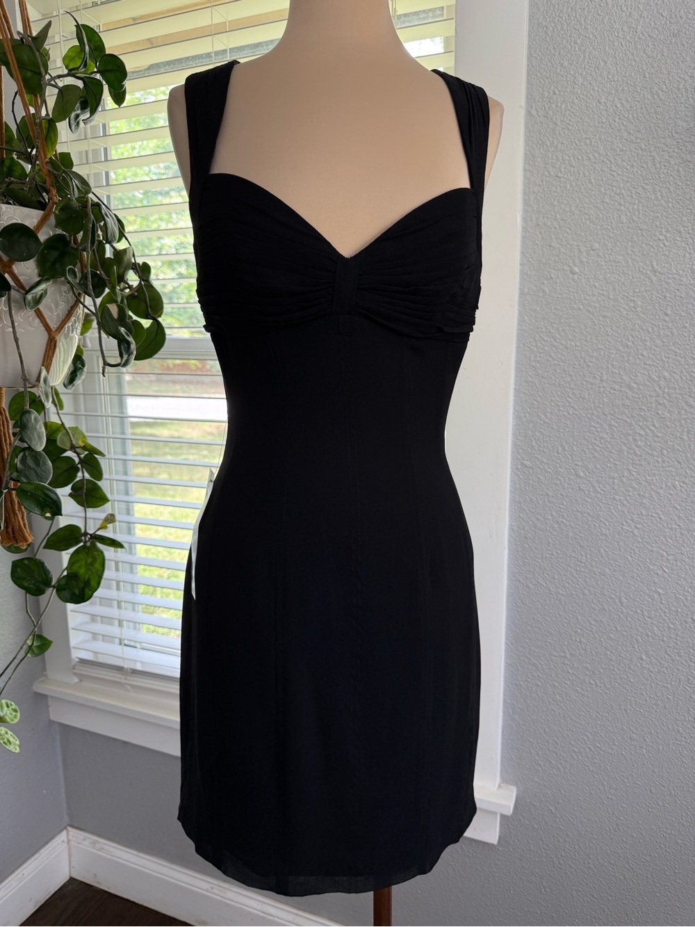 NWT Y2K Silk Bebe Andie Cocktail Dress Size Medium Sweetheart Neckline Open Back